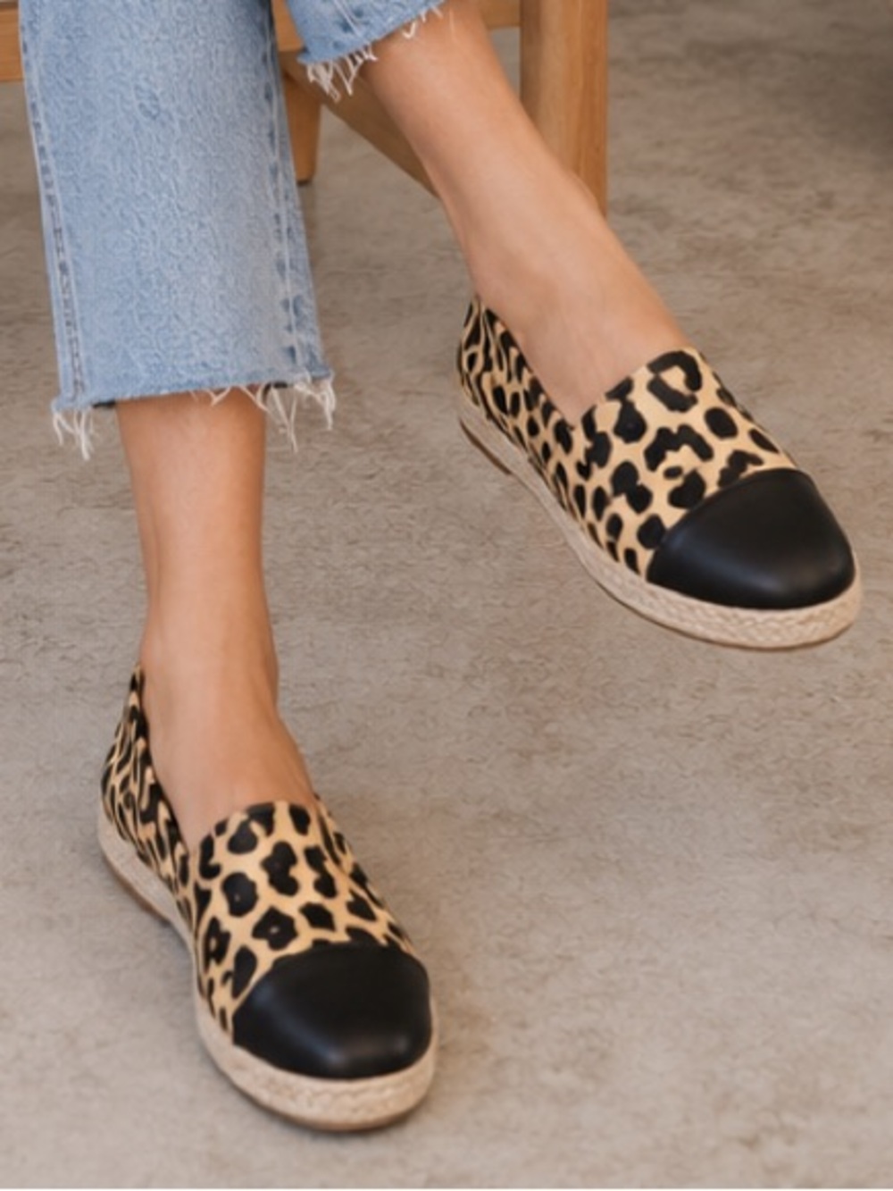 🆕🎉 NWOB Qupid Leopard Espadrille Slip-Ons with Black Cap Toe